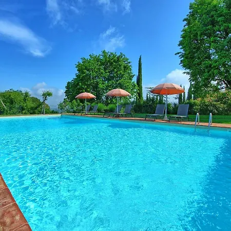 Giulia Villa *